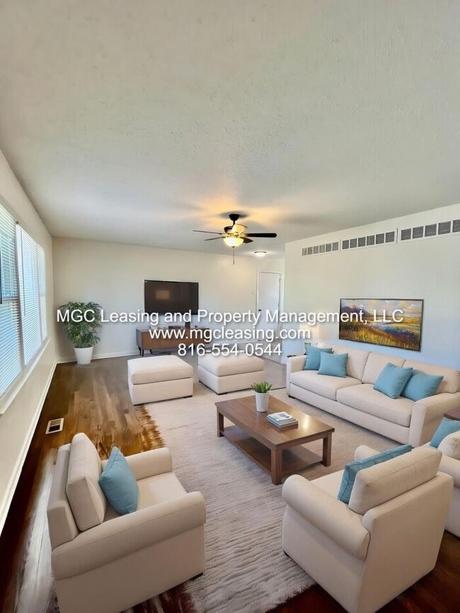 507 SW 1st Terrace in Lee's Summit, MO - Foto de edificio - Building Photo