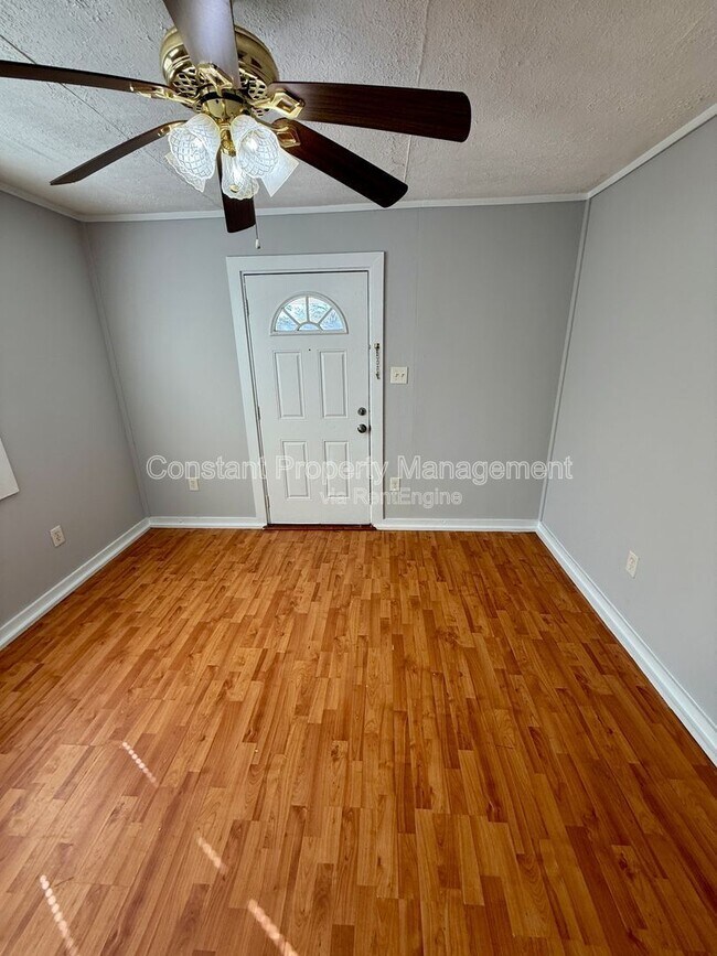 407 Atlanta St in Barnesville, GA - Building Photo - Building Photo