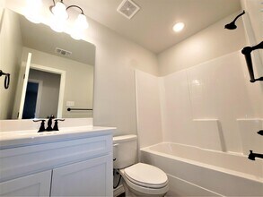 1002 Sparrow Cv, Unit 1002b in Troy, TX - Building Photo - Building Photo