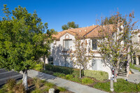 26342 Forest Ridge Dr in Lake Forest, CA - Building Photo - Building Photo