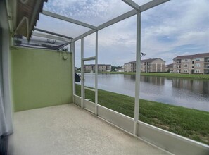 642 Cornerstone Dr in Kissimmee, FL - Foto de edificio - Building Photo