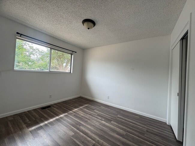 1002 Av. Manana in Roswell, NM - Building Photo - Building Photo