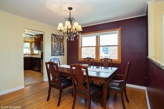 1418 S 6th Ave in Des Plaines, IL - Building Photo - Building Photo