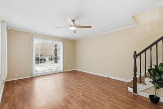 6415 Drake Ave in Lincolnwood, IL - Building Photo - Building Photo