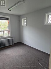 1641 Victoria Park Ave in Toronto, ON - Building Photo - Building Photo