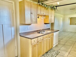 2732 Eldridge Ave in Bellingham, WA - Building Photo - Building Photo