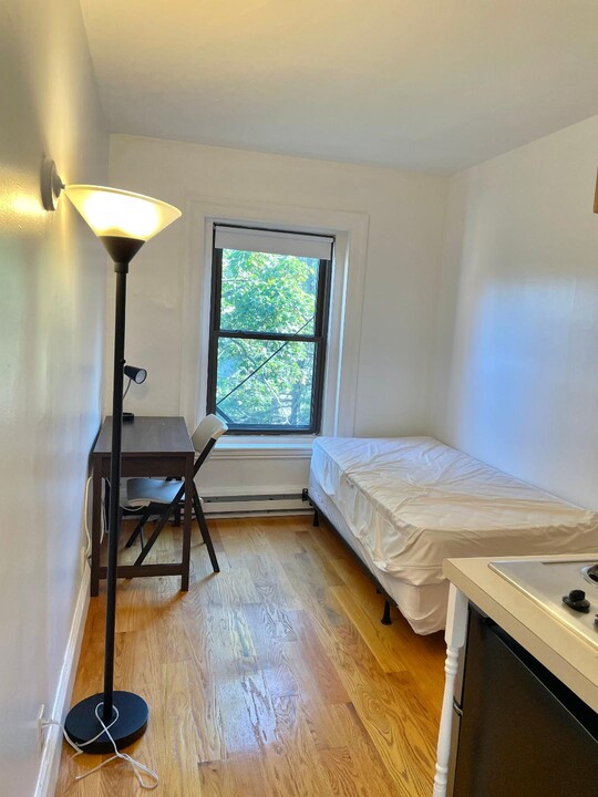 1067 Beacon St, Unit 6 in Brookline, MA - Foto de edificio