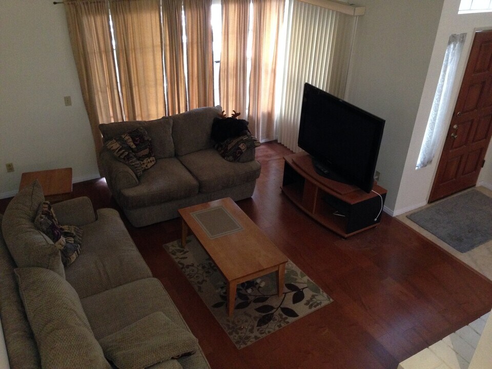 3108 Old Bridgeport Way in San Diego, CA - Building Photo