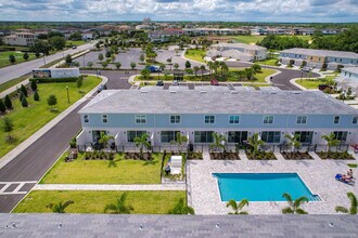 7901 Putting Grn Wy in Kissimmee, FL - Foto de edificio - Building Photo