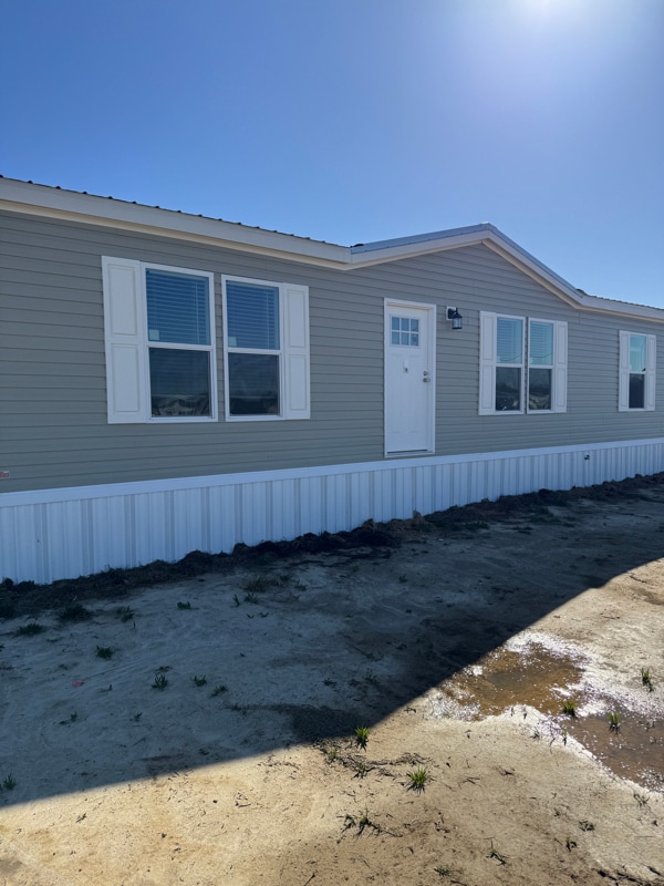 property at 286 Patriot Ln