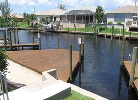 1315 SW 47th Terrace in Cape Coral, FL - Building Photo