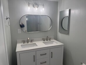 7505 Democracy Blvd, Unit 125 in Bethesda, MD - Foto de edificio - Building Photo