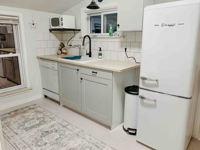 22101 Nowlin St, Unit West Dearborn Apartment