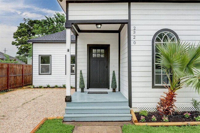 2320 Chestnut St in Houston, TX - Building Photo - Building Photo