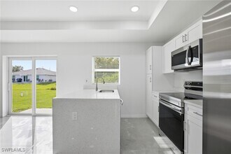 416 Pinehurst Ave in Lehigh Acres, FL - Building Photo - Building Photo