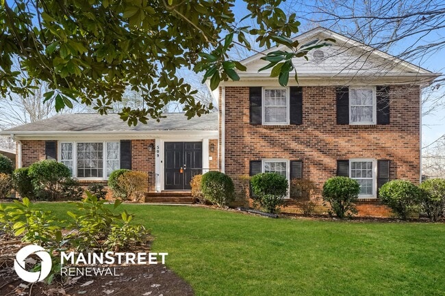 property at 509 Leawood Dr