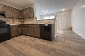 Gwen Gardens Apartments in Warsaw, KY - Building Photo - Building Photo