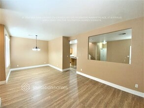 1213 Hope Ranch Ln in Las Vegas, NV - Building Photo - Building Photo