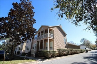 11685 NW 19 Pl in Gainesville, FL - Building Photo - Building Photo