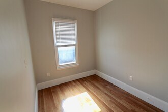 460 Saratoga St in Boston, MA - Building Photo - Building Photo