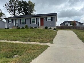 1307 Farmingdale Dr in Elizabethtown, KY - Building Photo - Building Photo