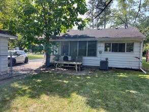 3335 Springbrook St in Ann Arbor, MI - Building Photo - Building Photo