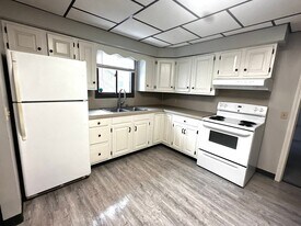 10 Thompson St in Concord, NH - Building Photo