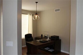 26422 N 43rd Pl in Phoenix, AZ - Building Photo - Building Photo