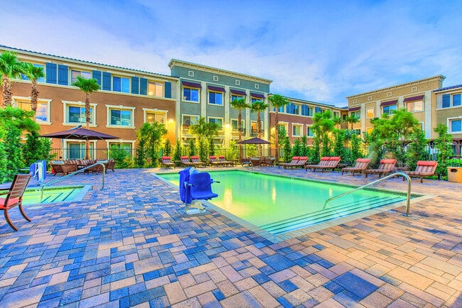 Tempo Senior Living in Las Vegas, NV - Foto de edificio - Building Photo
