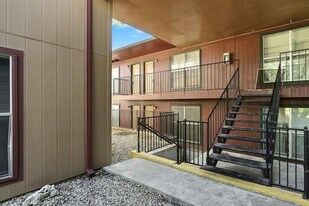 2319 Greenfield Pkwy in Austin, TX - Building Photo