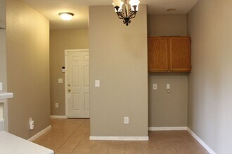 8369 S Independence Cir in Littleton, CO - Building Photo - Building Photo