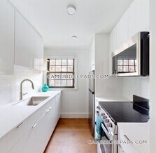 1200 Massachusetts Ave, Unit 306 in Cambridge, MA - Building Photo - Building Photo