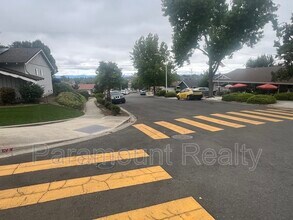 30407 Treeview St in Hayward, CA - Building Photo - Building Photo