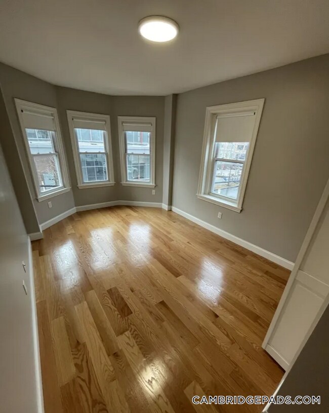 124 Berkshire St, Unit 3 in Cambridge, MA - Building Photo - Building Photo