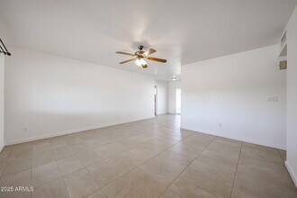 7208 W Vogel Ave in Peoria, AZ - Building Photo - Building Photo