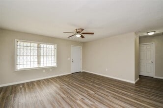 6610 Tierwester St in Houston, TX - Building Photo - Building Photo
