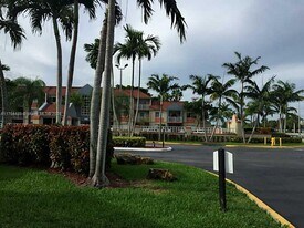18850 NW 57th Ave, Unit 308 in Hialeah, FL - Building Photo