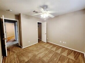 5430 Tomas Cir. in San Antonio, TX - Building Photo - Building Photo