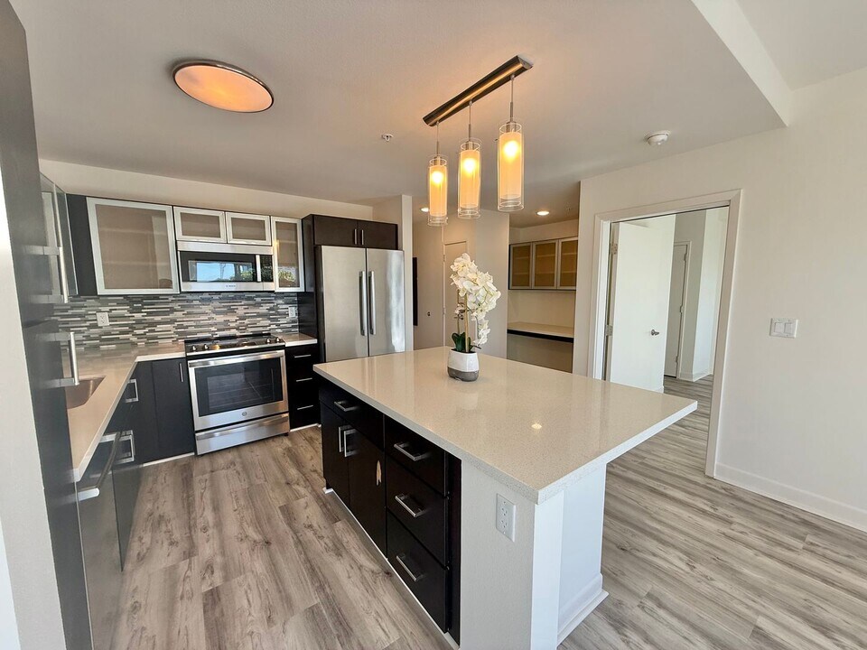 400 Keawe St in Honolulu, HI - Building Photo