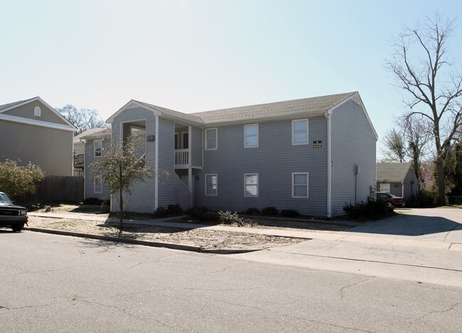 410-414 Harnett St in Wilmington, NC - Foto de edificio - Building Photo