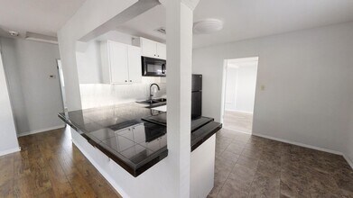 1439 39th Ave N in St. Petersburg, FL - Building Photo - Building Photo