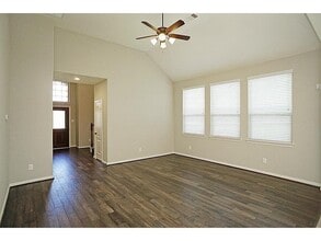 2411 Village Water Ct in Katy, TX - Building Photo - Building Photo