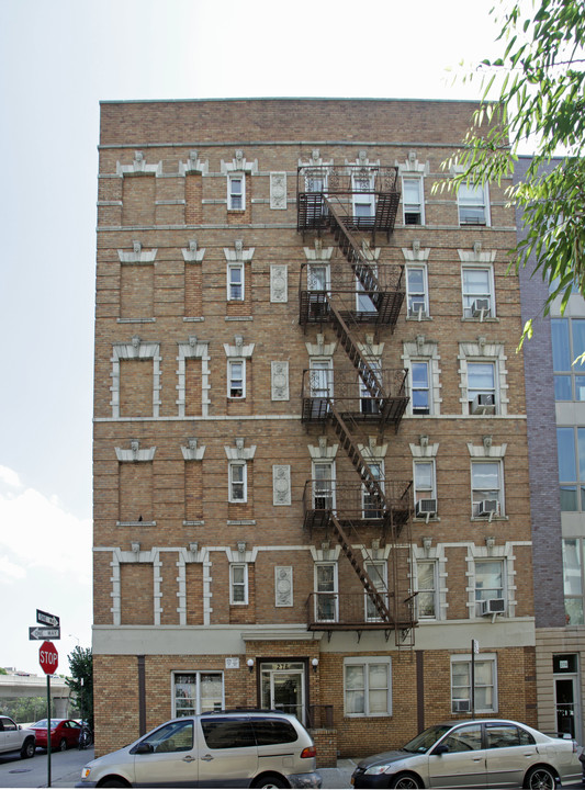 276 S 1st St in Brooklyn, NY - Building Photo