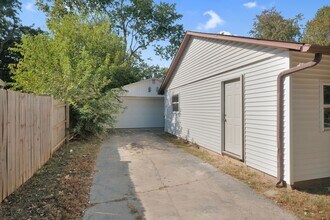 1507 Thornton Dr in Champaign, IL - Foto de edificio - Building Photo