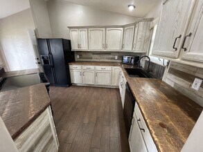 5811 Wagon Wheel Ln in Lakeside, AZ - Building Photo - Building Photo