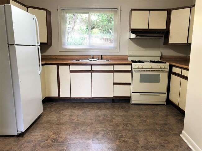 5602 Shorewood Ln, Unit 5602 Shorewood Ln. Norfol