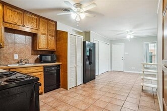 4424 Granbury Rd in Fort Worth, TX - Building Photo - Building Photo