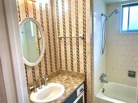 706 Voyager Dr photo'