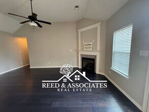 7180 Lauren Ln in Olive Branch, MS - Foto de edificio - Building Photo