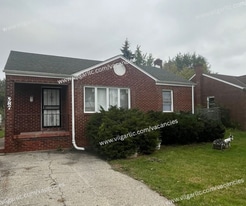 587 Chase St in Gary, IN - Building Photo